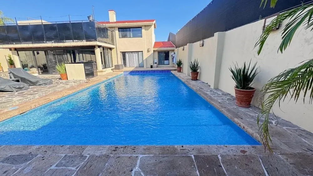 Ajijic Modern 2 Bedroom -salt Pool -bikes - Patio -gym -pickleball Court - BBQ