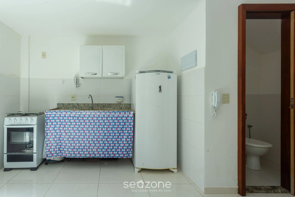 Sobrado A 300m Da Praia De Ilhéus Vcm005