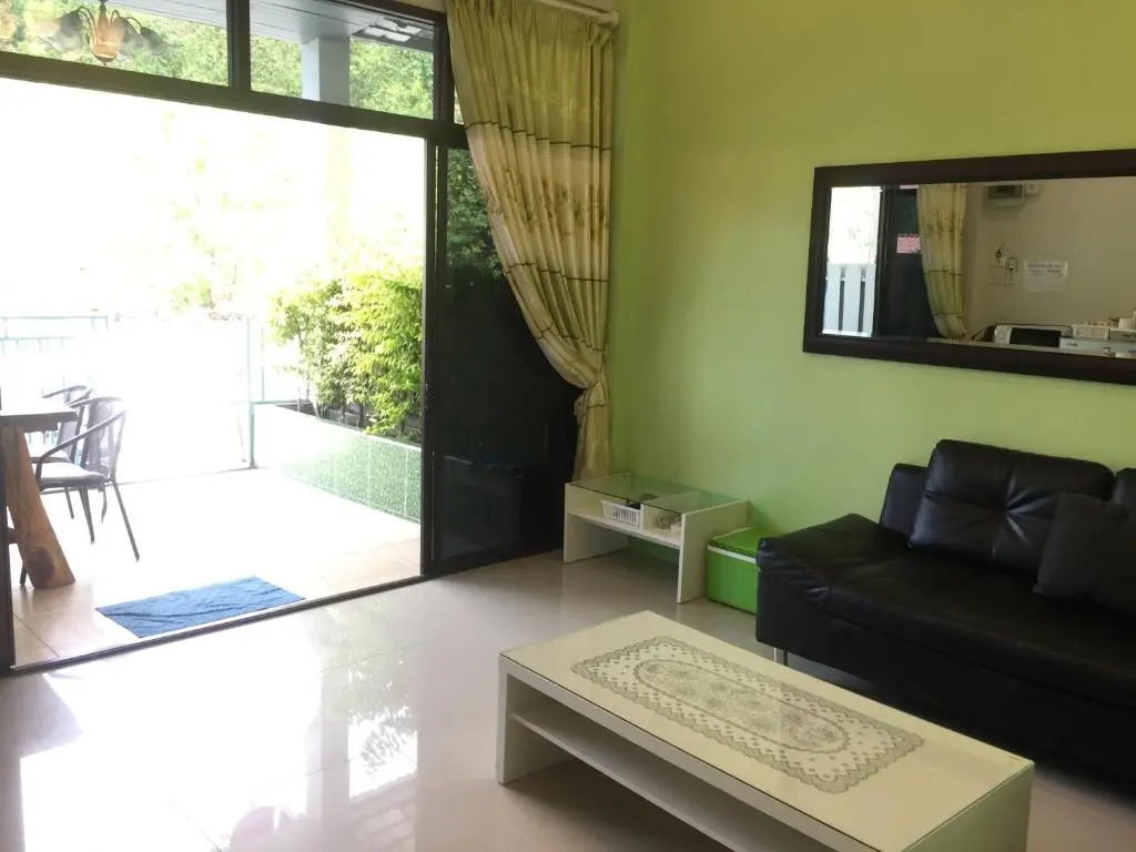 Baan AomSub