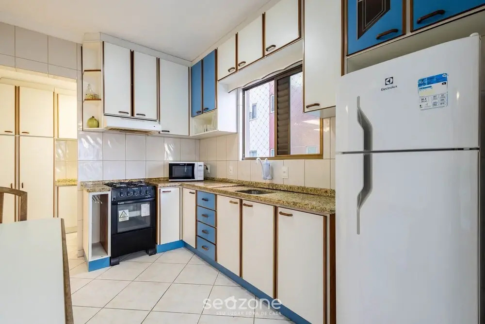Apt w/ Balcony & BBQ 290m From the sea Cau0199