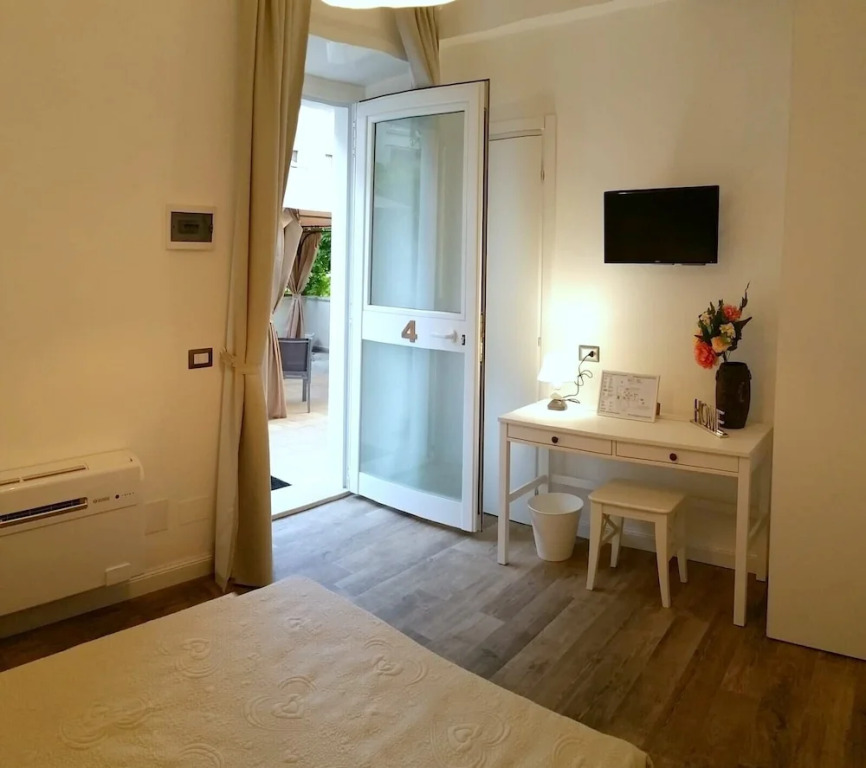 GARDEN HOUSE - Luxury Guest House - Self check-in only