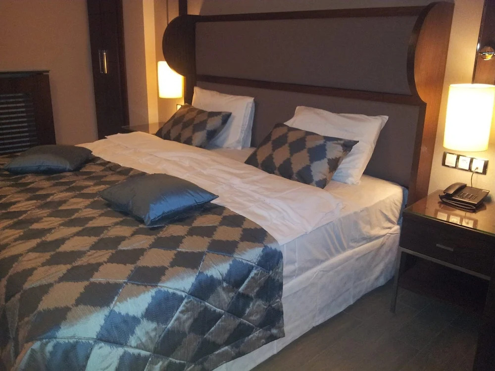 Hotel Azdif