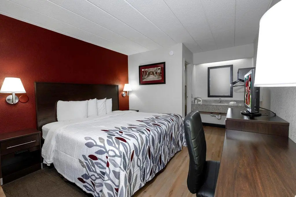 Red Roof Inn Cleveland - Medina