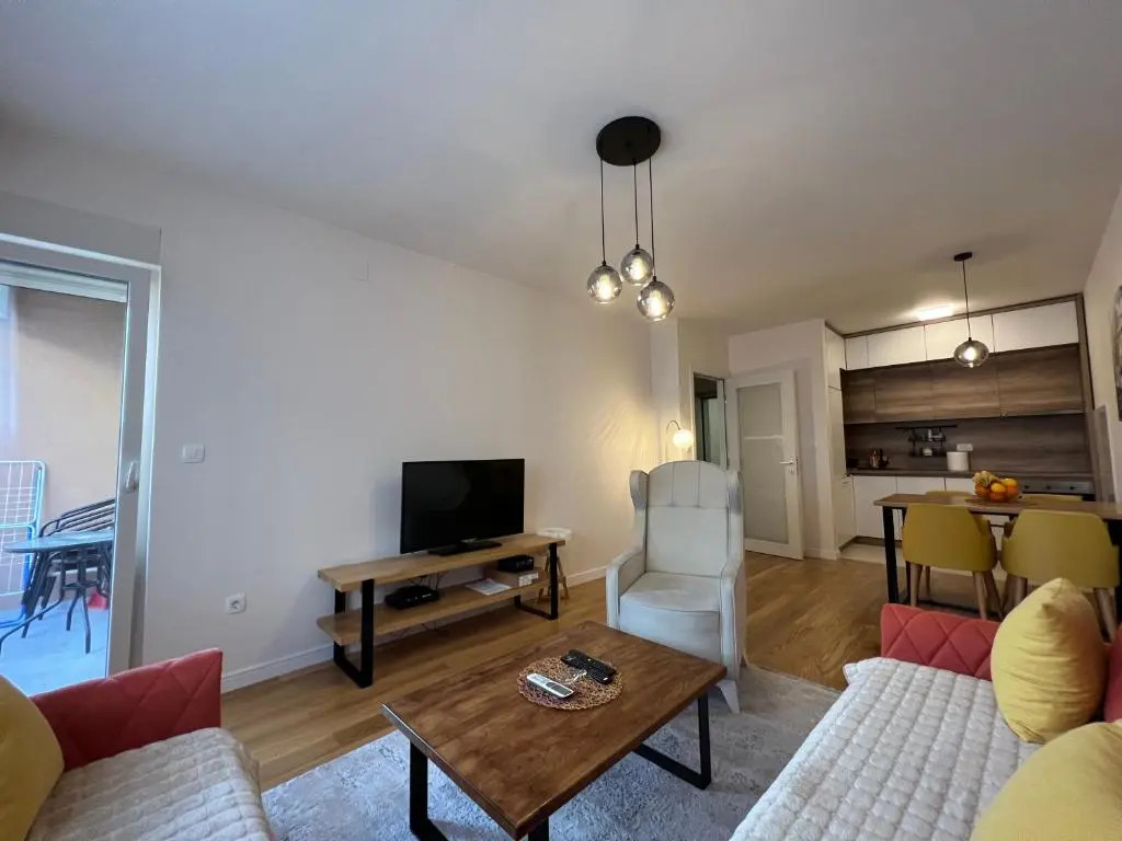 White Homes apartment 12