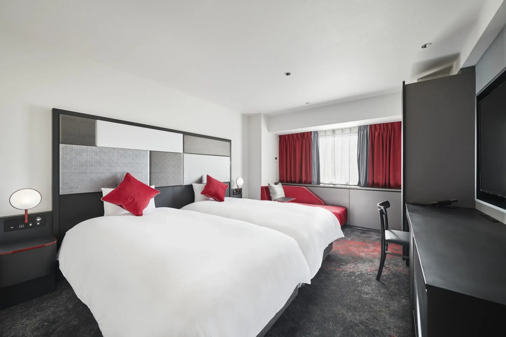Cross Hotel Osaka