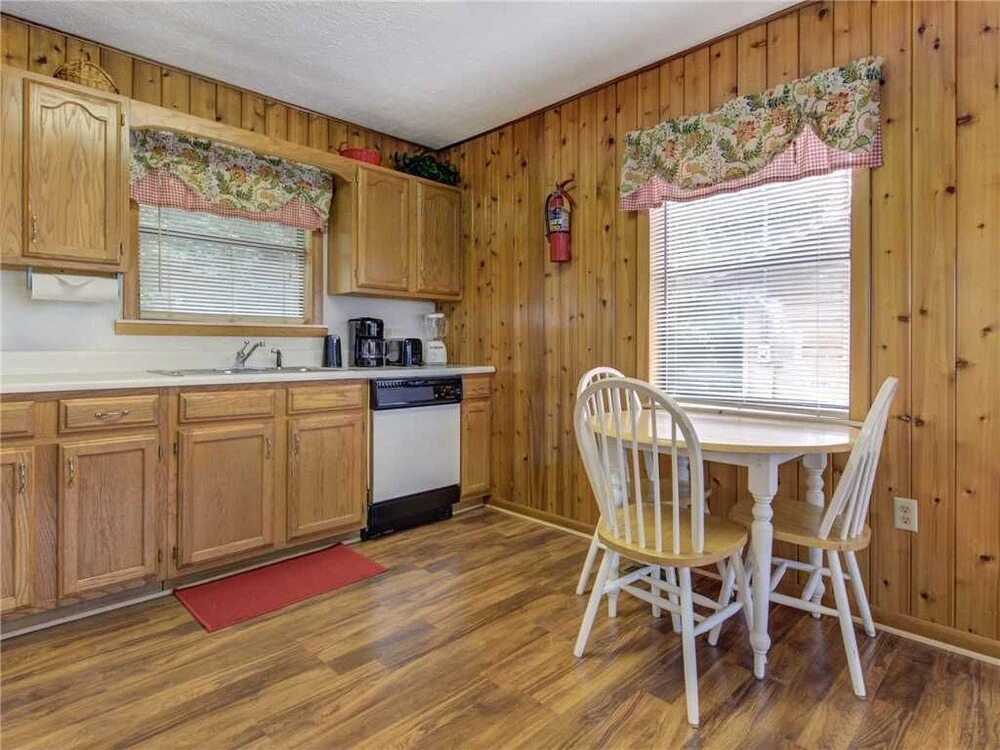 LeConte View 1 - One Bedroom Cabin