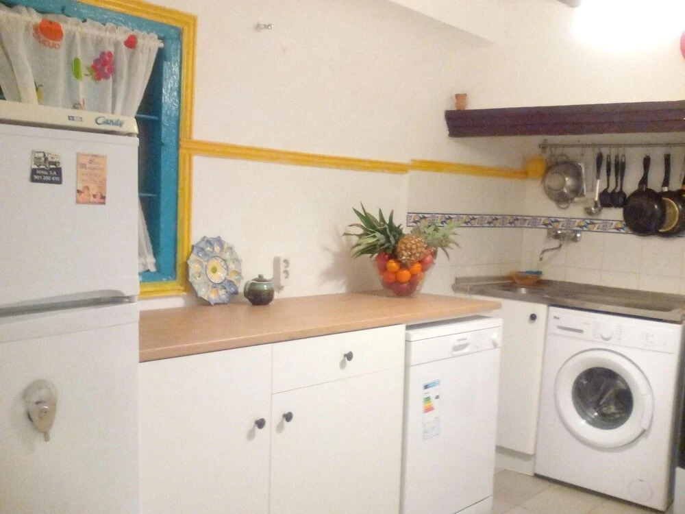 Charming House in El Poyo del Cid with Garden and Terrace
