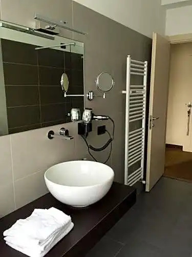 Hotel Lido di Angera