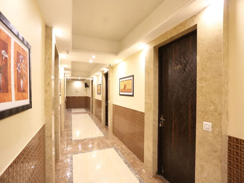 Century Grand By OYO Rooms