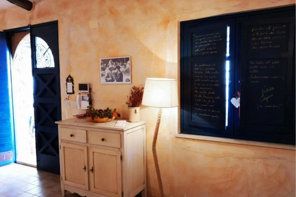 Villa with private pool beside the beaches of Tyrrhenian sea-Villa dei Feaci