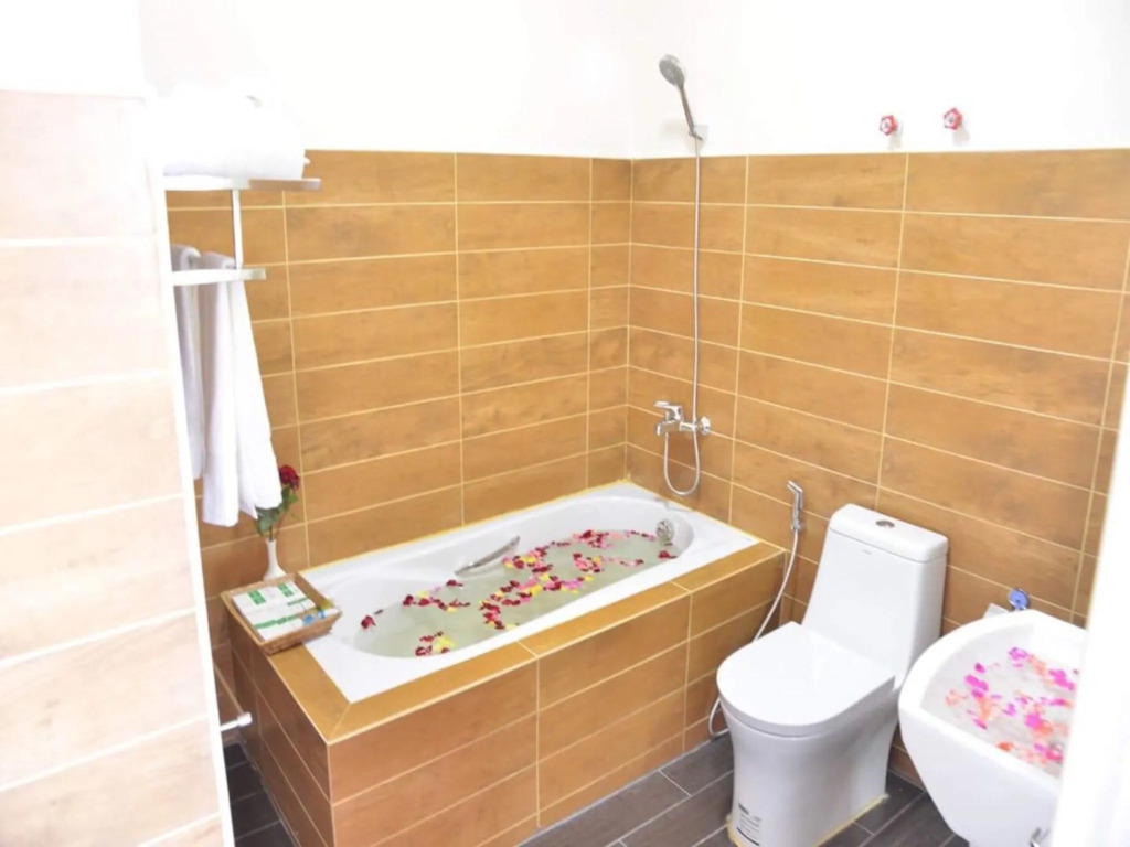 Hotel Yadanar Oo