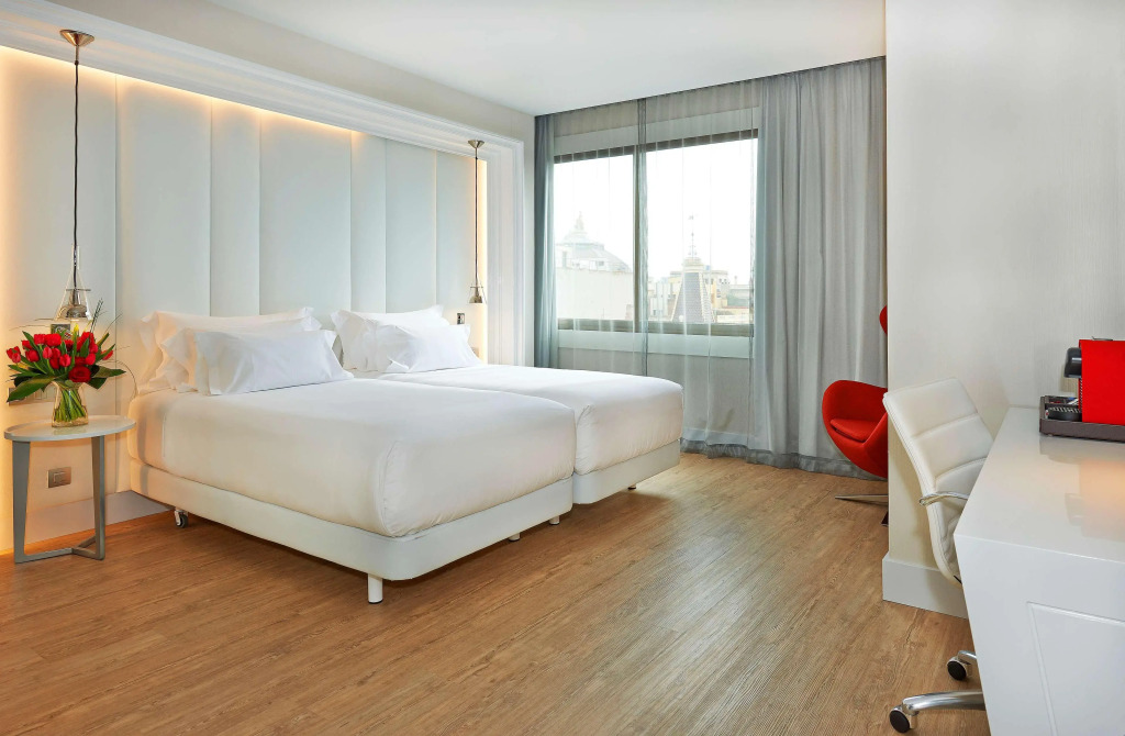 Отель NH Collection Barcelona Gran Calderón