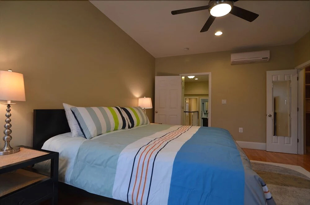 1424 Northwest Townhome #1042 - 3 Br Townhouse