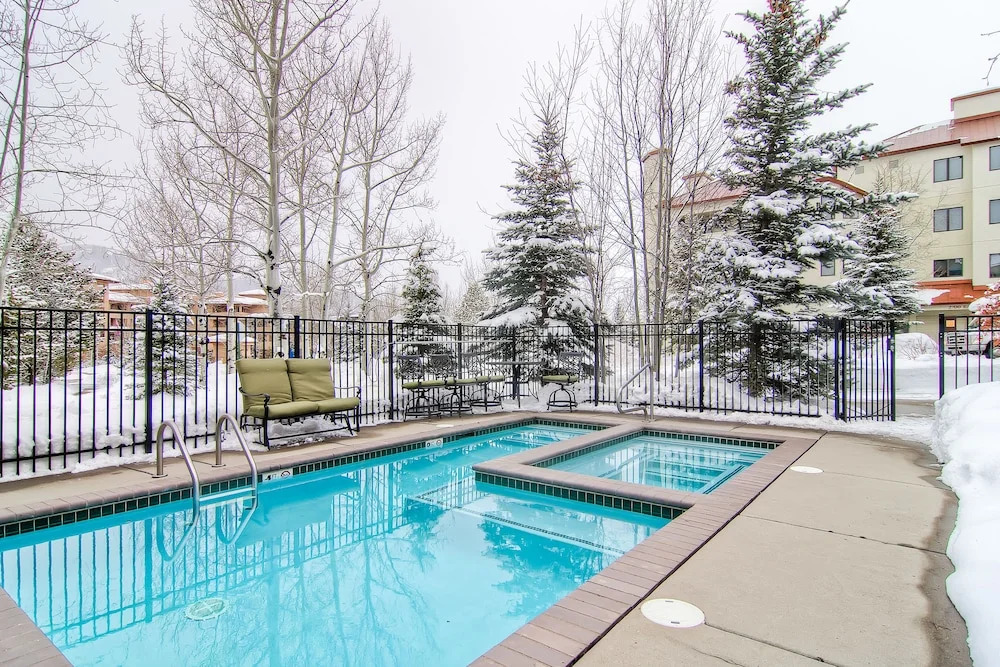 Evergreen Townhomes by Steamboat Resorts