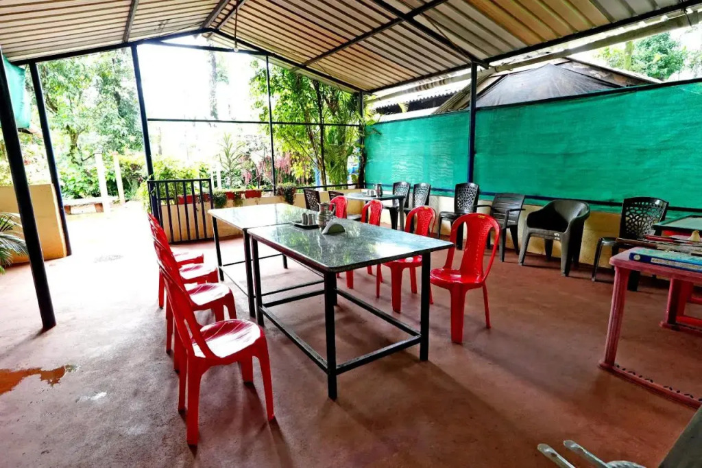 Karadikallu Homestay - Private Waterfalls, Trek, Hill Top, Home Food