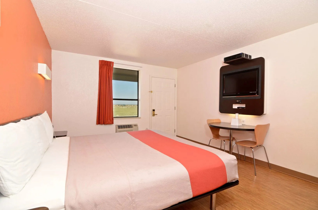 Motel 6 South Haven, KS