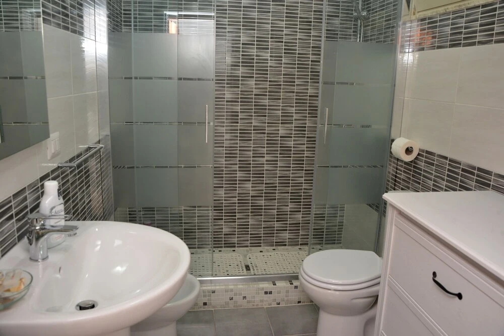 Exclusive House Center
