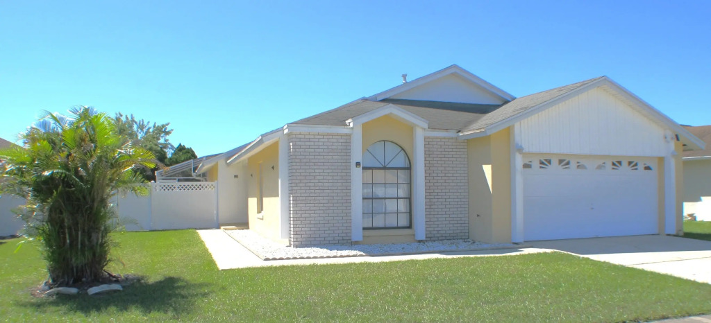 *Renovated* Central Located Pool Home: BP20, Kissimmee, US