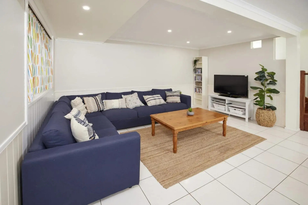 Straddie House
