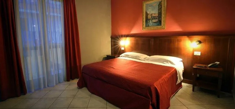 Hotel Oasis