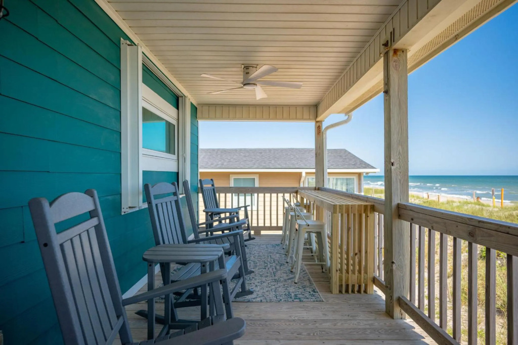 Into The Mystic by Oak Island Accommodations