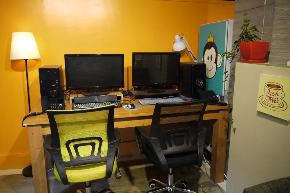 Travelers Planet Studio Type Hostel