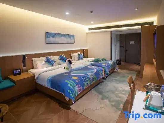 Huaqianzhu Hot Spring Hotel (Kunming Dianchi Xishan Scenic Area)