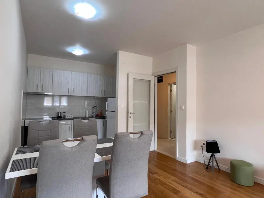 Apartment 79•Central Point
