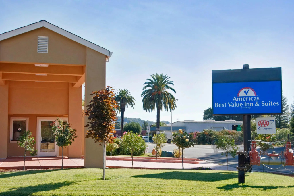 Fairview Inn & Suites