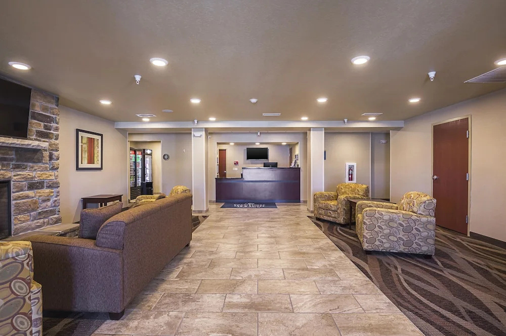 Cobblestone Inn & Suites - Altamont