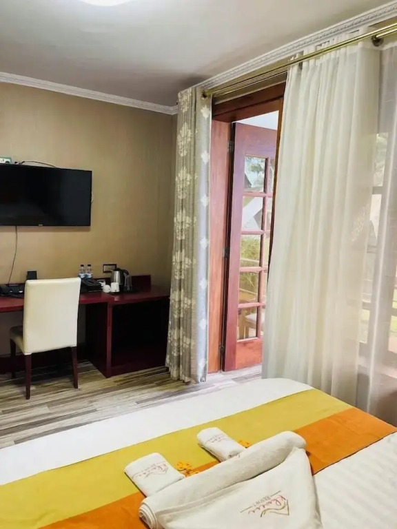 khwesa hotel
