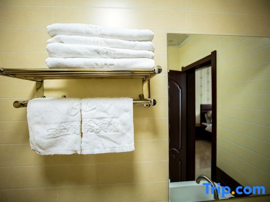 Wuchang Baoli Business Hotel
