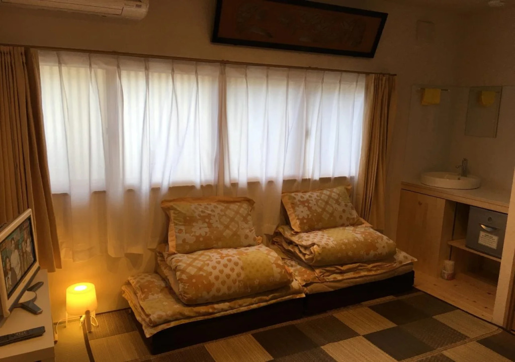 Osaka Guesthouse SAYURI TENGACHAYA Ekimae