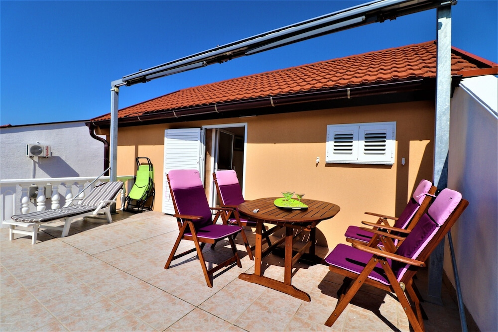 Apartment Mamic