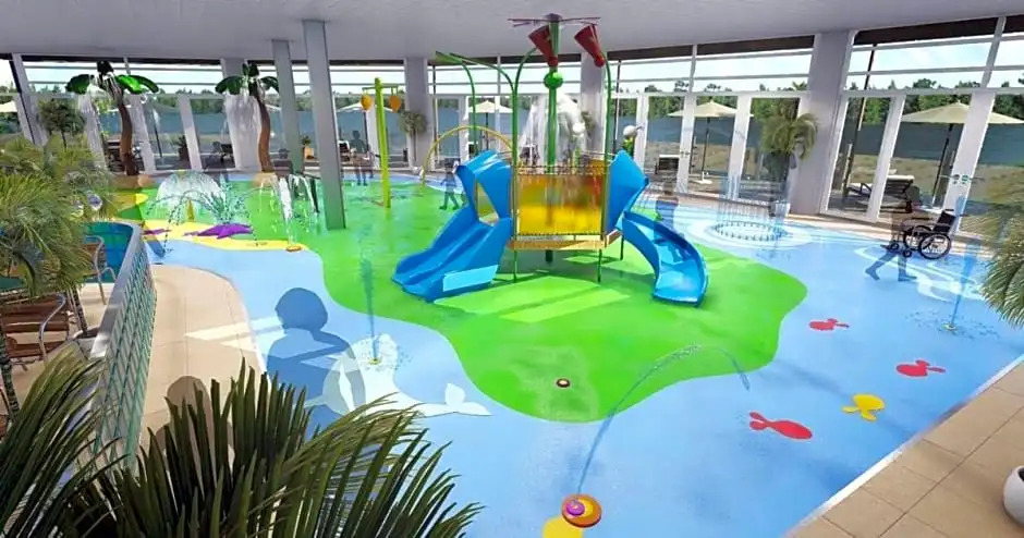 The Luxury break Sleeps 6 at Kingfisher Court South facing