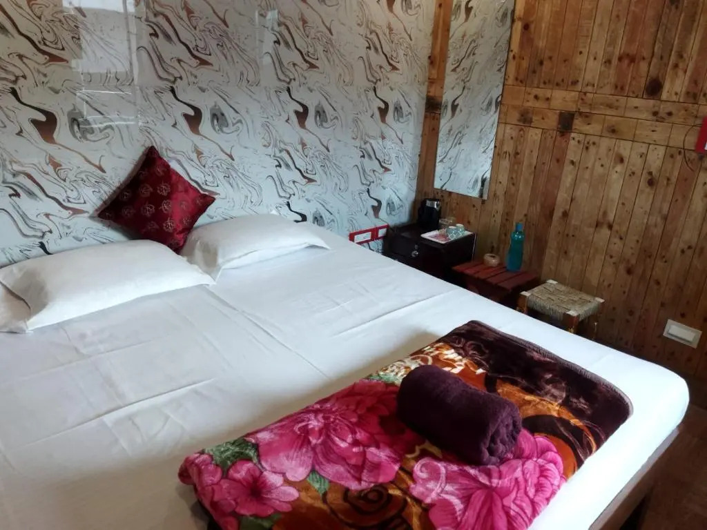 BON Mahamaya Step Inn