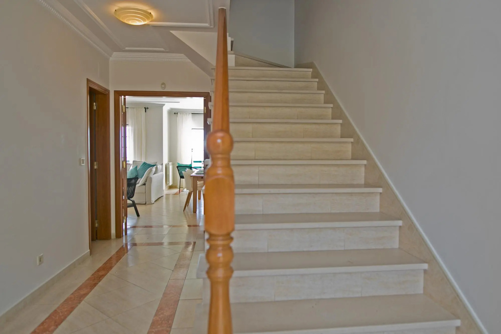Linas House by AcasaDasCasas