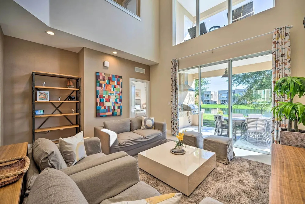 Upscale Townhome Close to Walt Disney World!