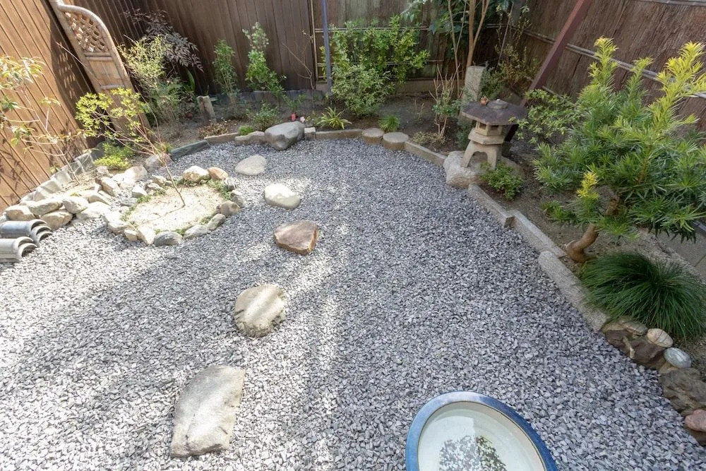 Jyuraku Tomi