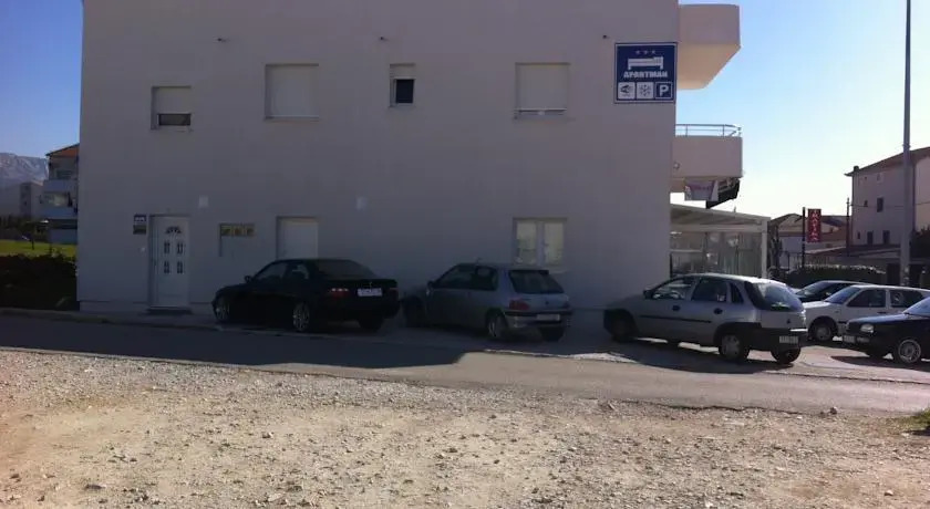 Latino Apartments