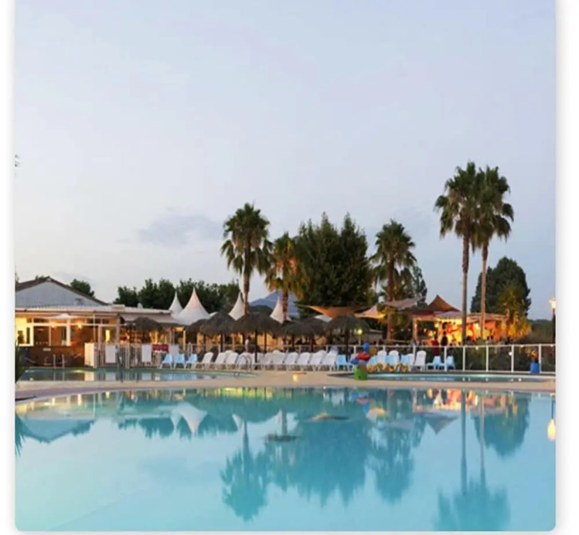 Property With 2 Bedrooms in Fréjus, With Pool Access, Furnished Terrac