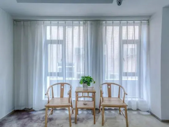 Zhengzhou Jujing Hotel