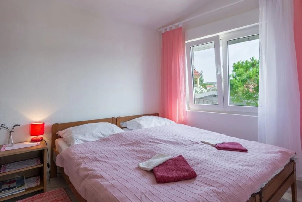 Marija - 40 m From Beach - A2-crveni