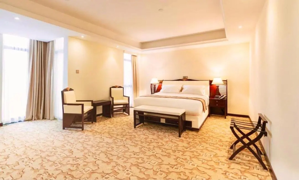De Leopol Hotel