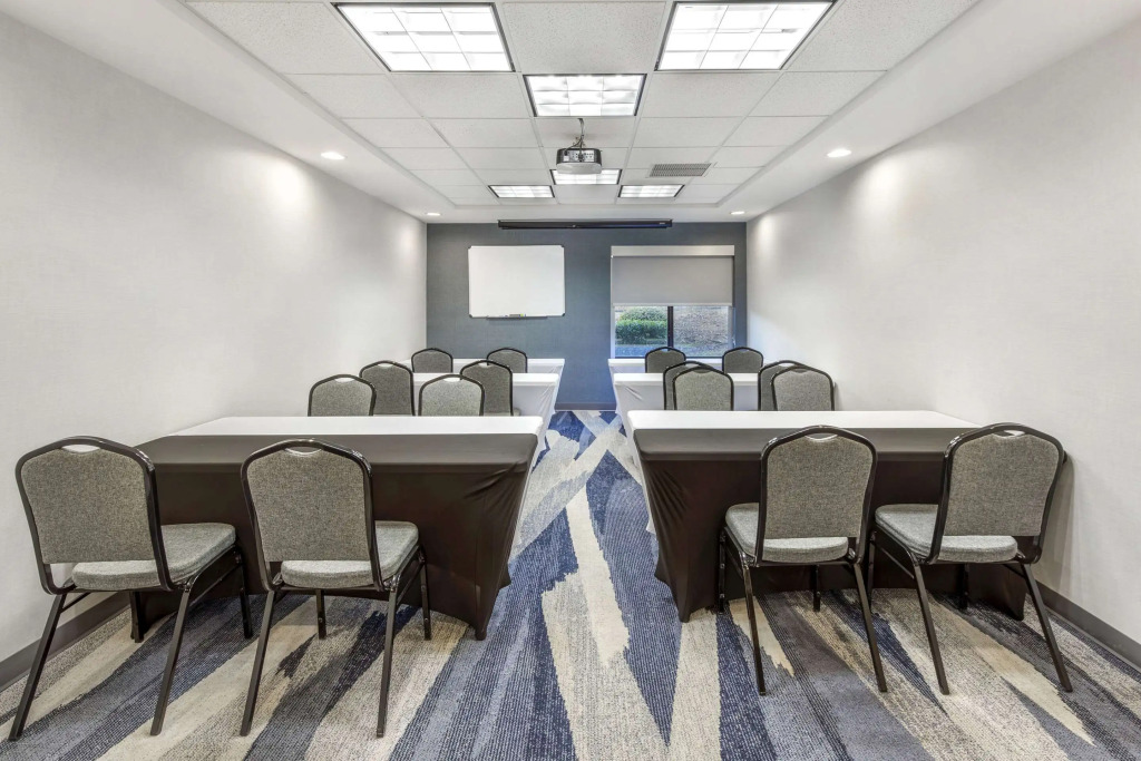 Comfort Suites Whitsett - Greensboro East