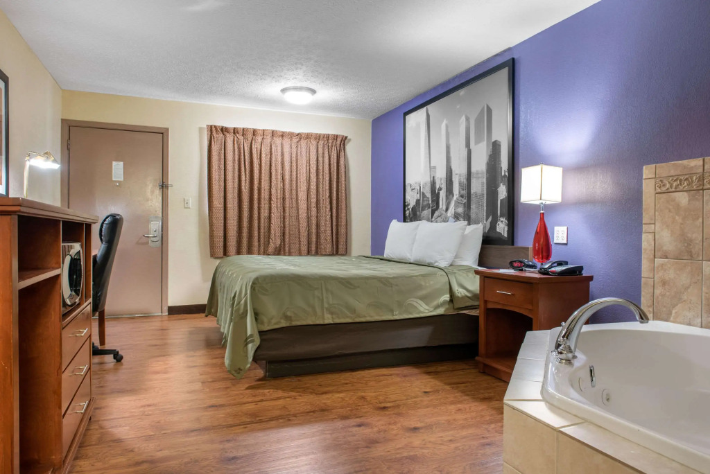Quality Inn Columbus-East