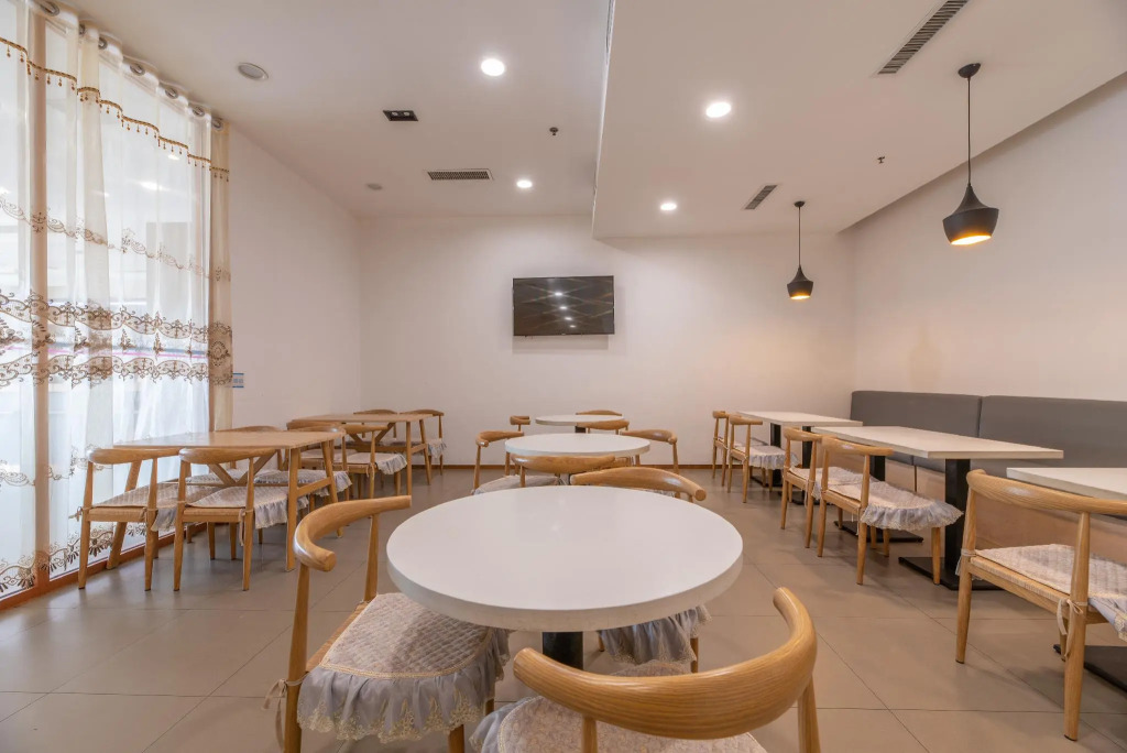 Hanting Express Heze North Mudang Road University Town
