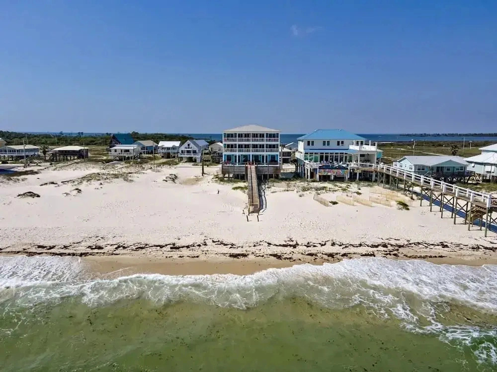 Beachfront 5bed Easybreezy West