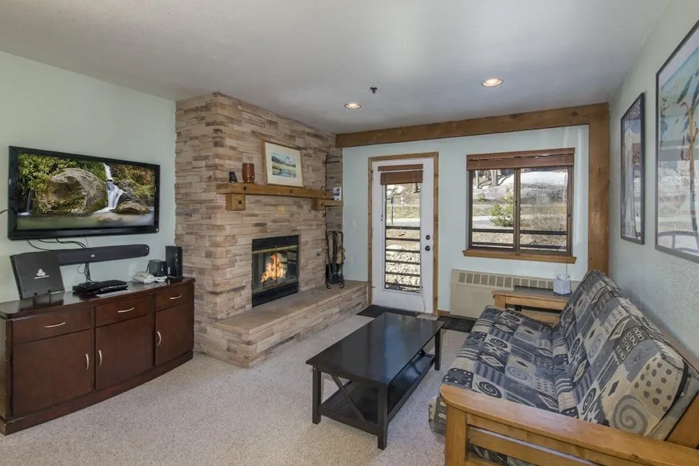 The Meadows 1120 - 2 Br Condo