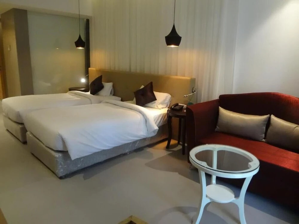 Hotel Satkar Grande